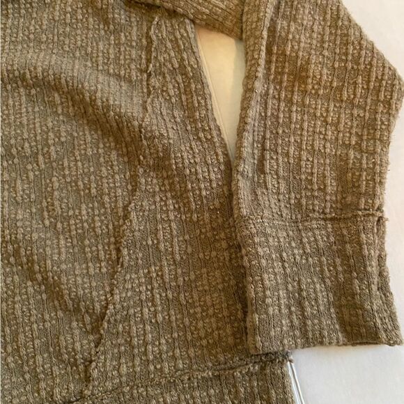 Two By Vince Camuto - Picture 4 of 6